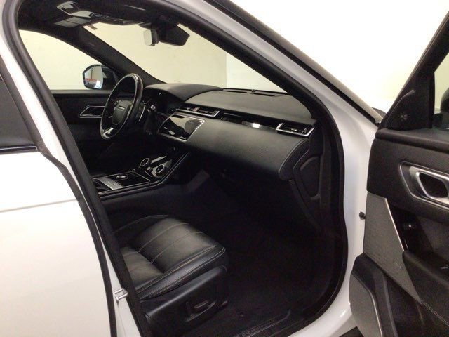 Used 2019 Land Rover Range Rover Velar R-Dynamic SE image 10