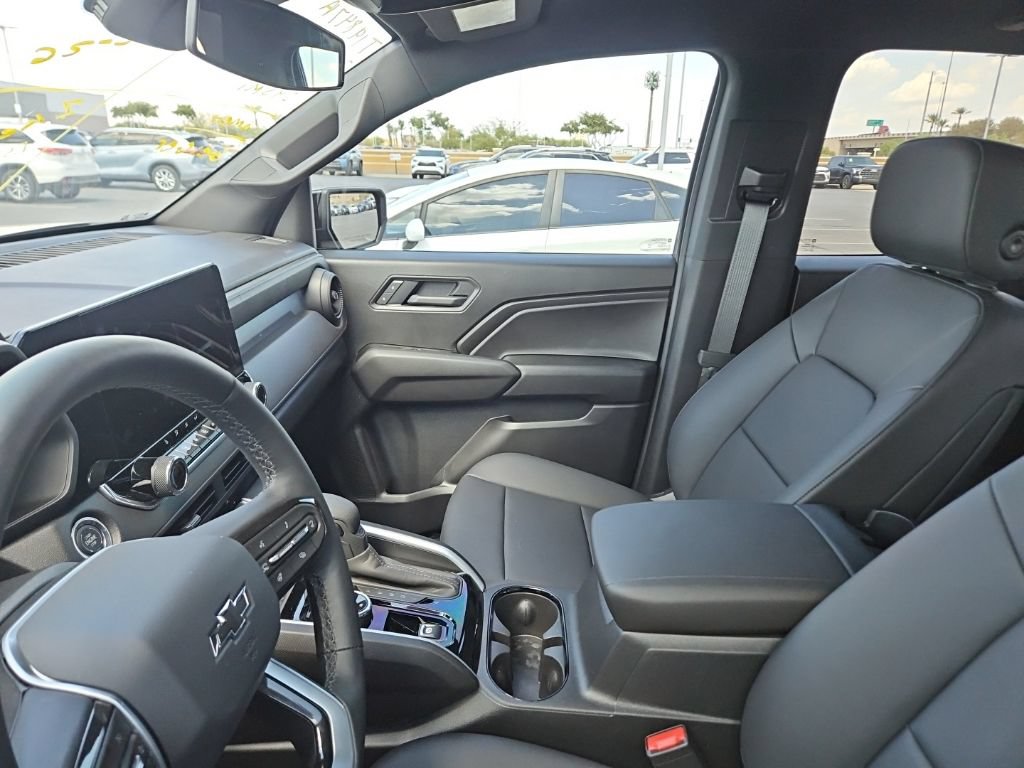 Used 2026 Chevrolet Colorado Trail Boss AWD/4WD image 5