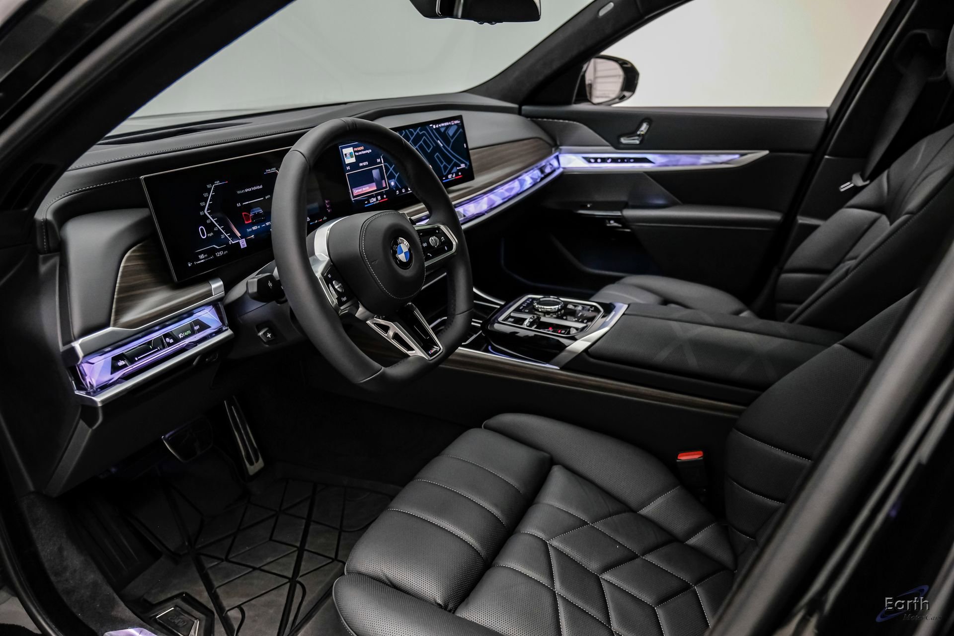 Used 2026 BMW 760i xDrive w/ Executive Package AWD/4WD image 2