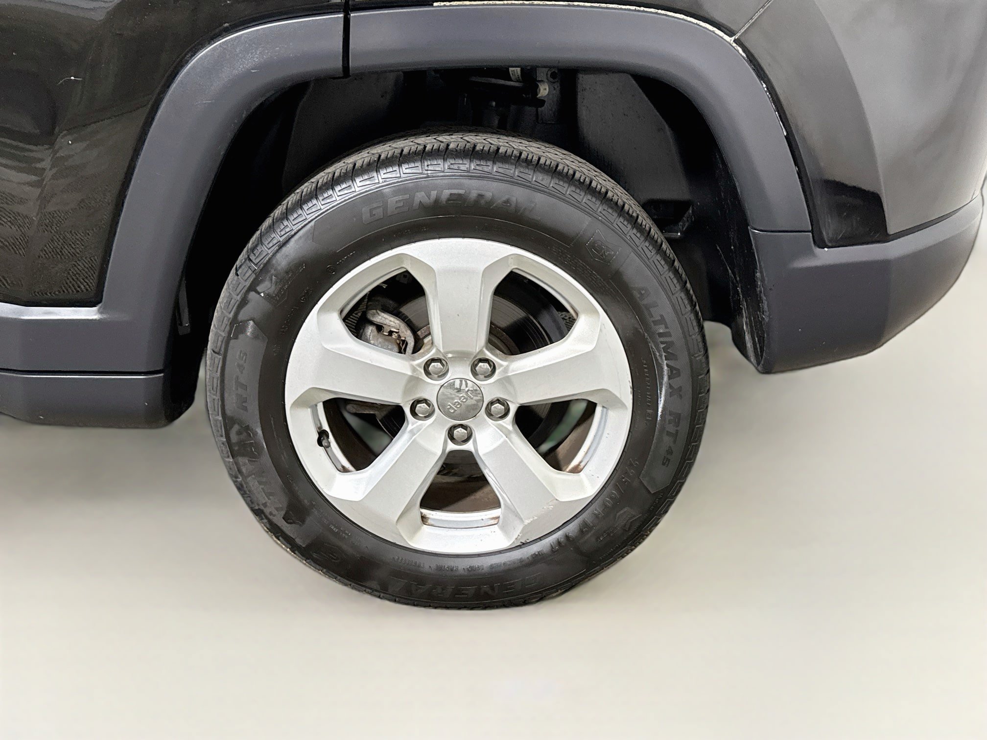 Used 2018 Jeep Compass Latitude w/ Popular Equipment Group AWD/4WD image 25
