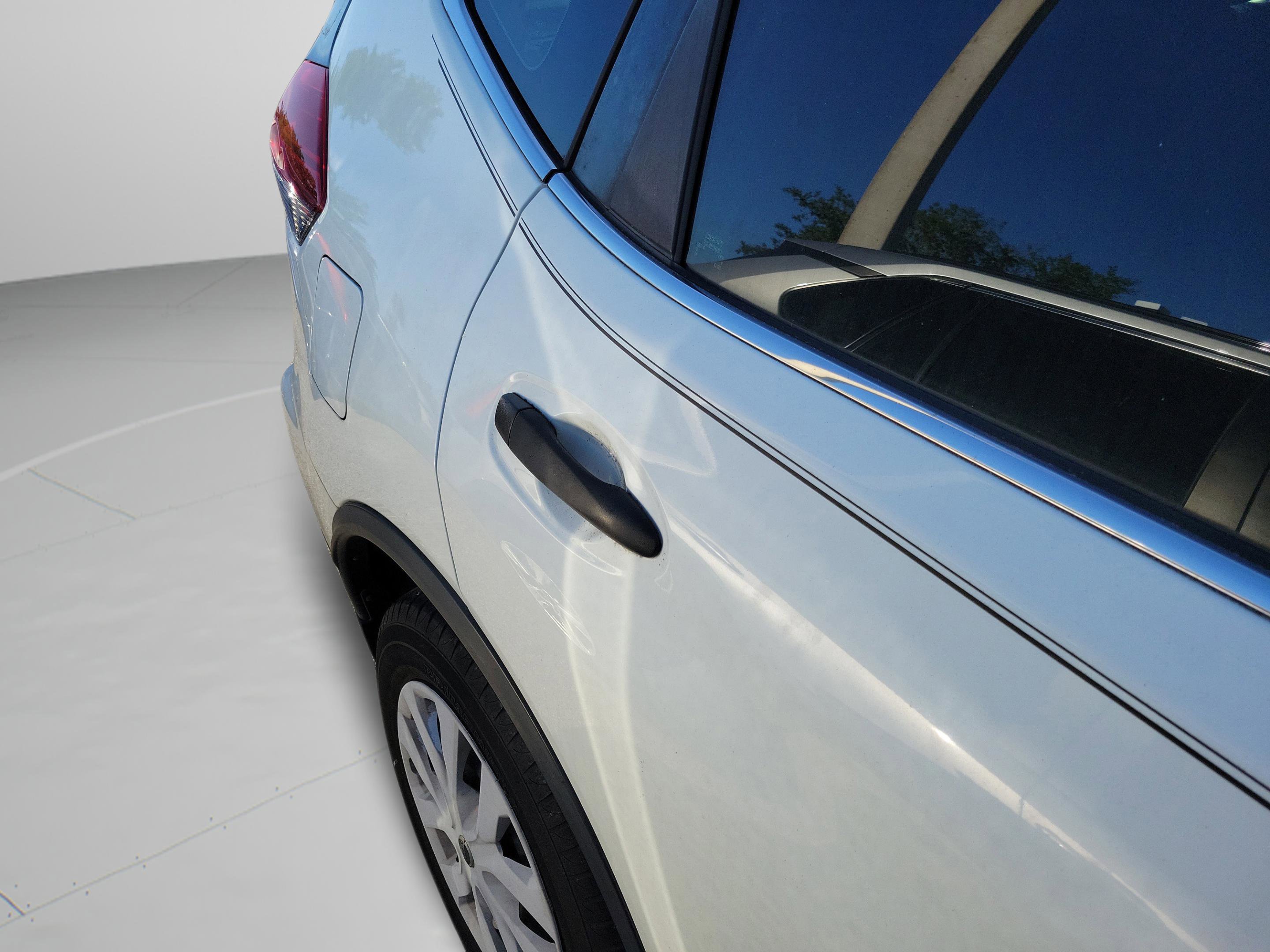 Used 2018 Nissan Rogue S FWD image 19