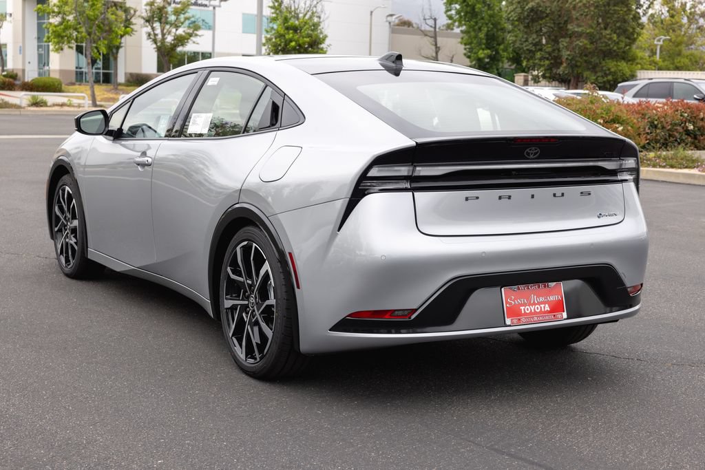 New 2026 Toyota Prius Plug-In Hybrid FWD image 7