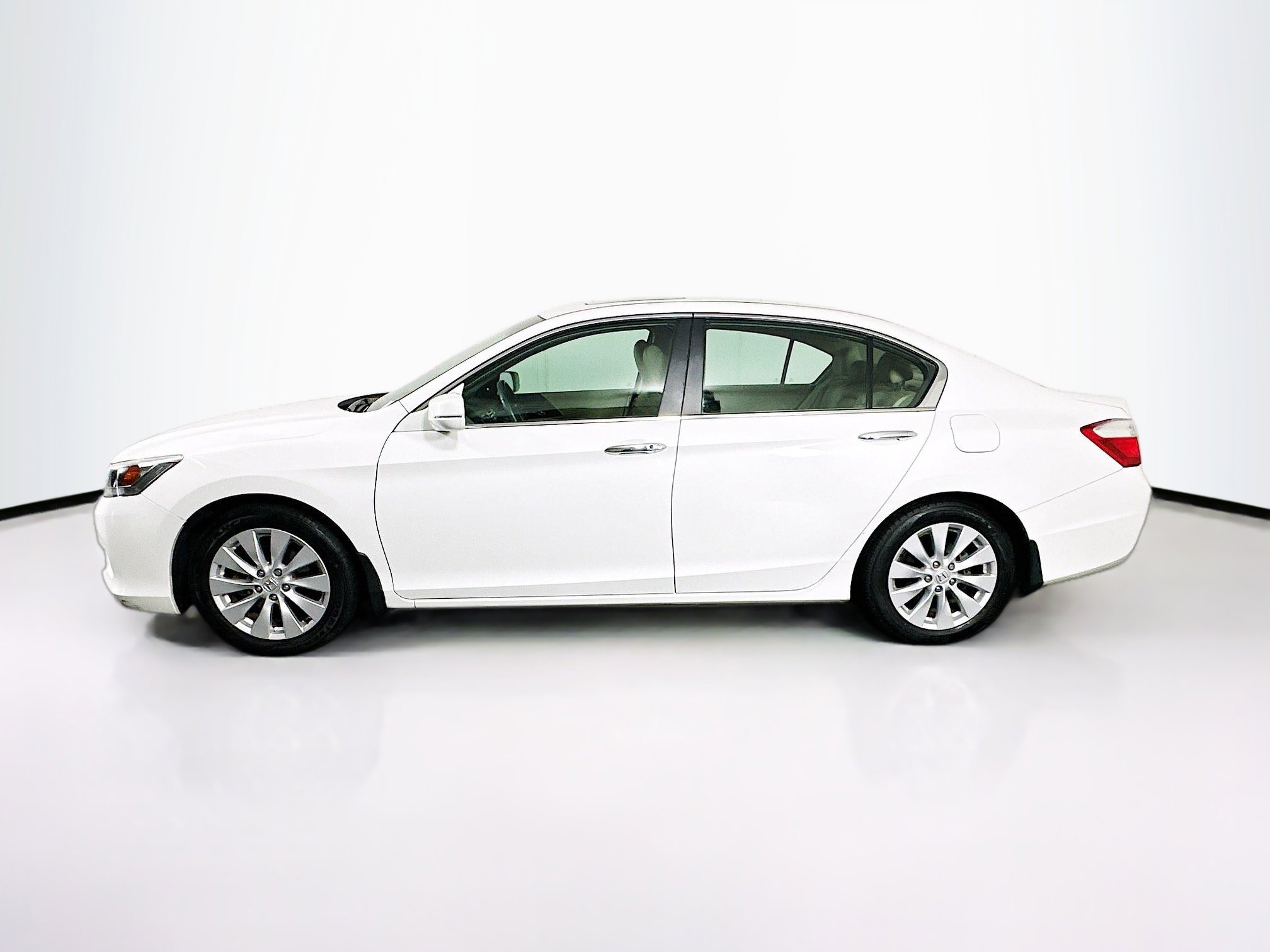 Used 2013 Honda Accord EX-L image 4