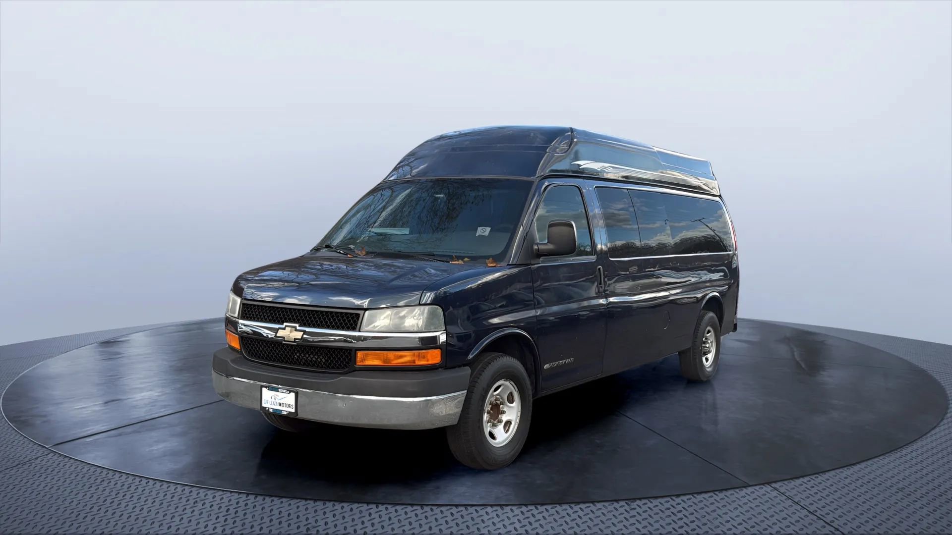 Used 2010 Chevrolet Express 3500 LT w/ LT Preferred Equipment Group