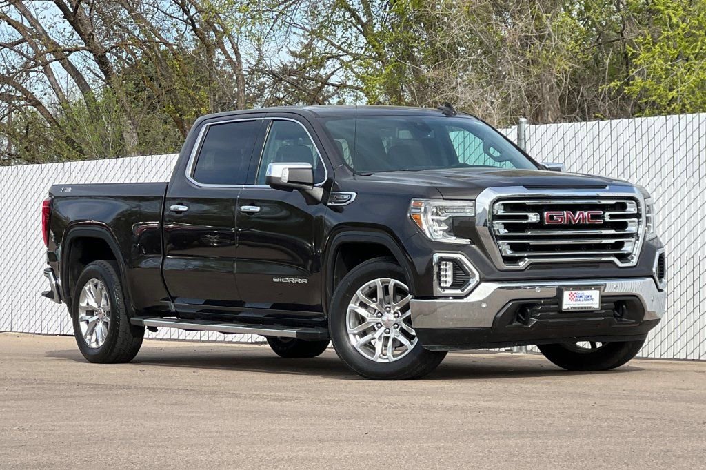 Used 2021 GMC Sierra 1500 SLT w/ SLT Premium Plus Package AWD/4WD image 2