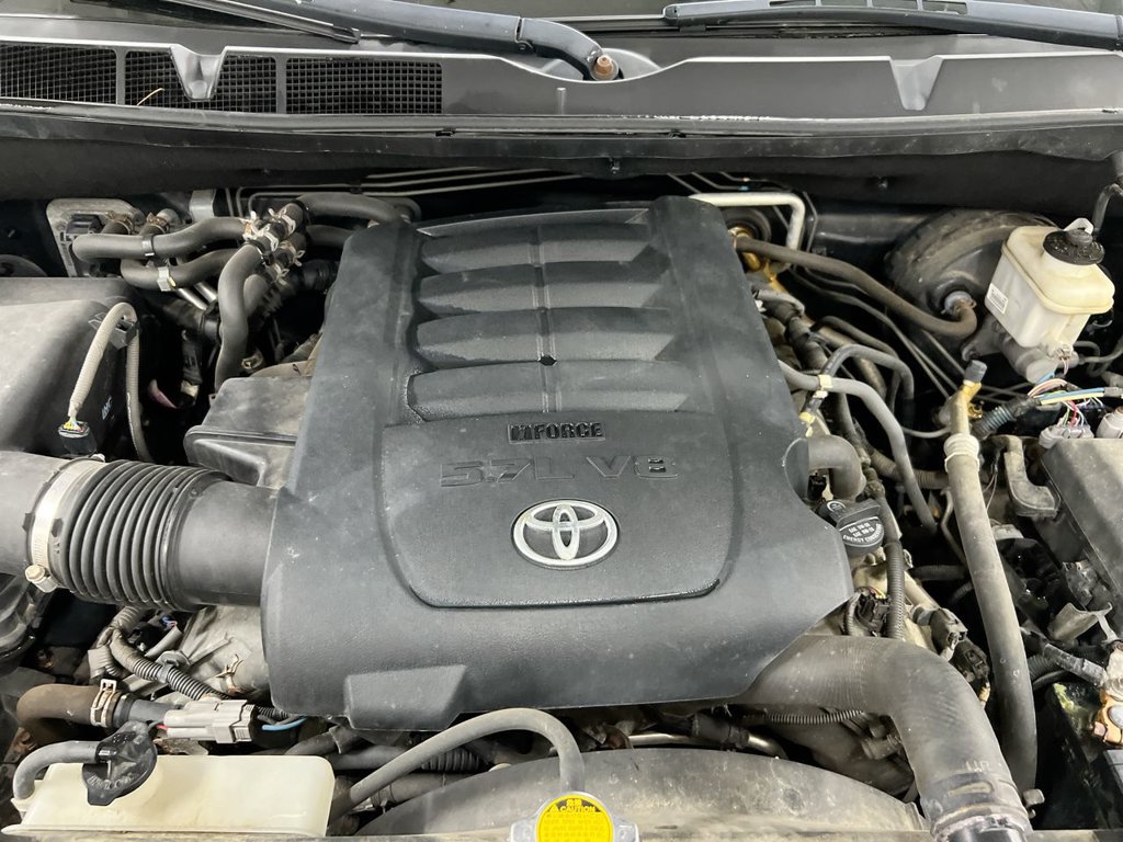 Used 2011 Toyota Sequoia Platinum AWD/4WD image 27