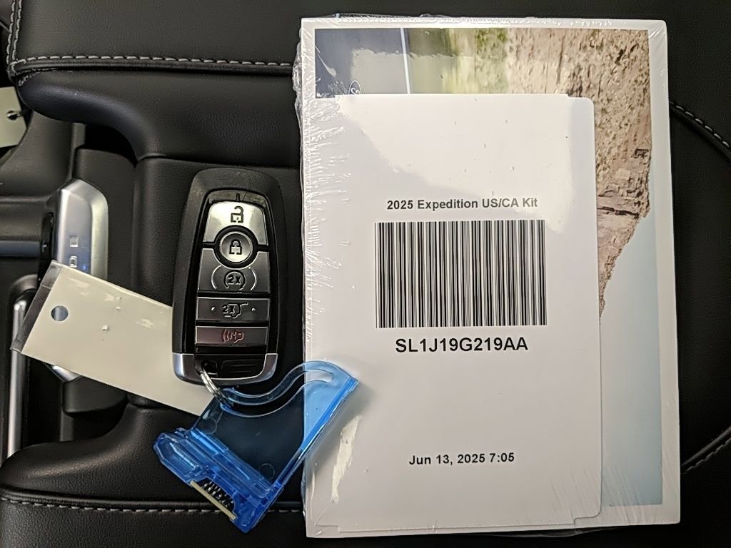 Certified 2025 Ford Expedition Max Platinum AWD/4WD image 38