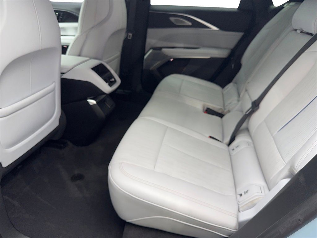 Used 2024 Cadillac Lyriq Luxury image 33