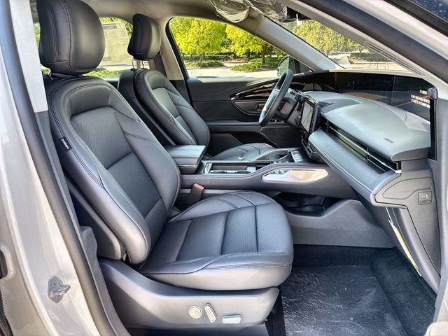 New 2026 Lincoln Nautilus Premier AWD/4WD image 26