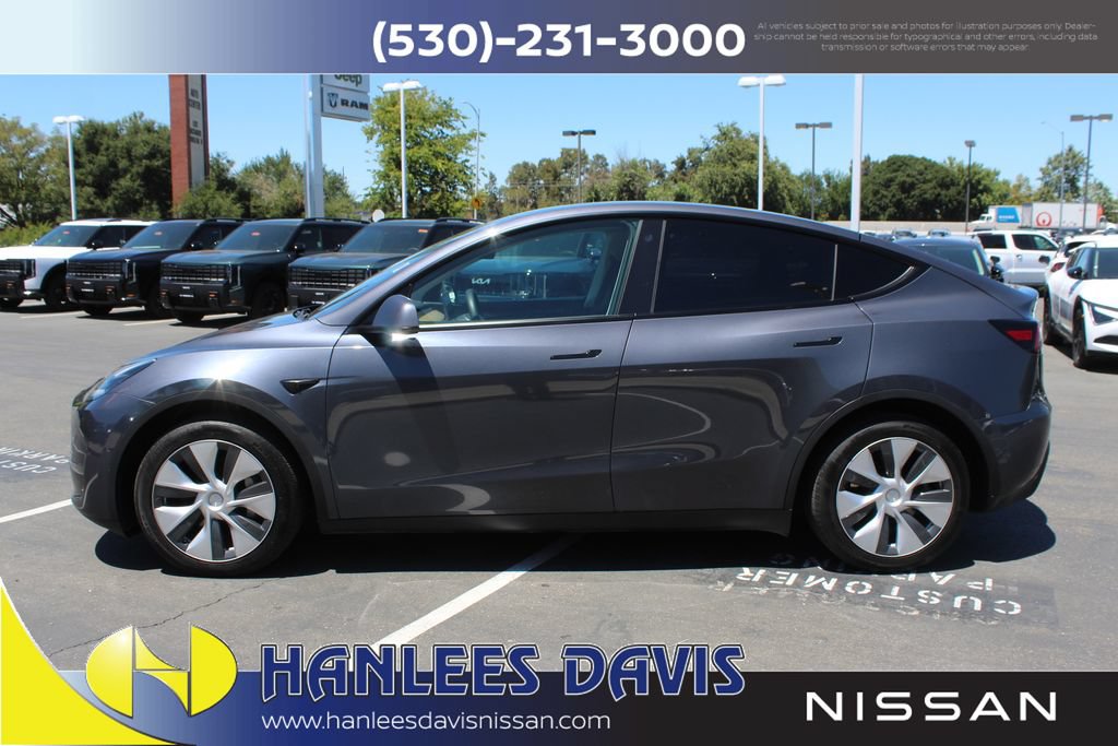 Used 2021 Tesla Model Y Long Range AWD/4WD image 2