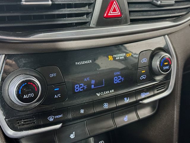 Used 2019 Hyundai Santa Fe Limited image 16