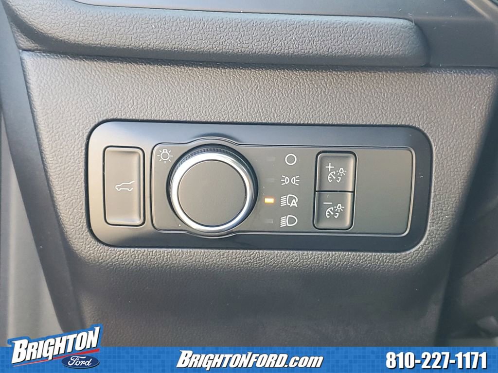 Used 2024 Ford Escape ST-Line w/ Tech Pack #1 AWD/4WD image 18