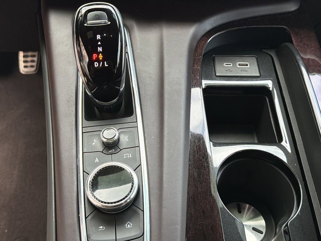 Used 2024 Cadillac Escalade Premium Luxury Platinum w/ Heavy-Duty Trailer Package image 36