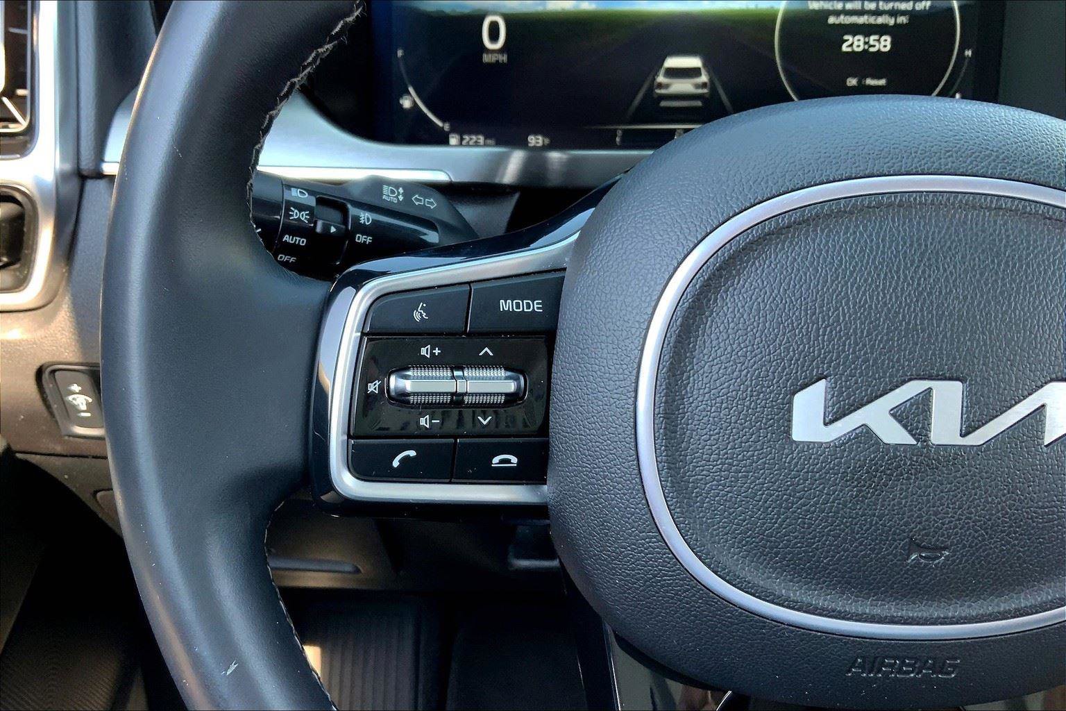 Used 2023 Kia Sorento SX image 17