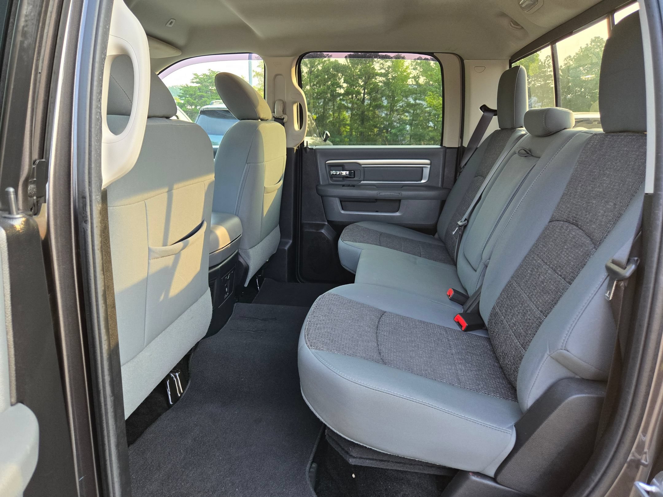 Used 2017 RAM 1500 Big Horn RWD image 36