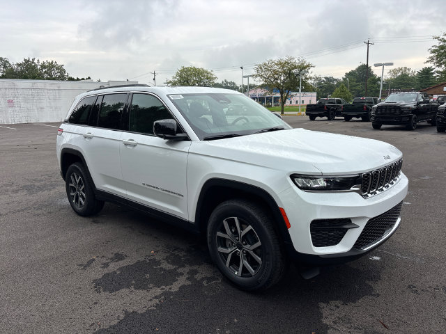 New 2027 Jeep Grand Cherokee Laredo X AWD/4WD image 6