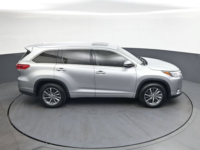 Used 2018 Toyota Highlander XLE FWD image 23