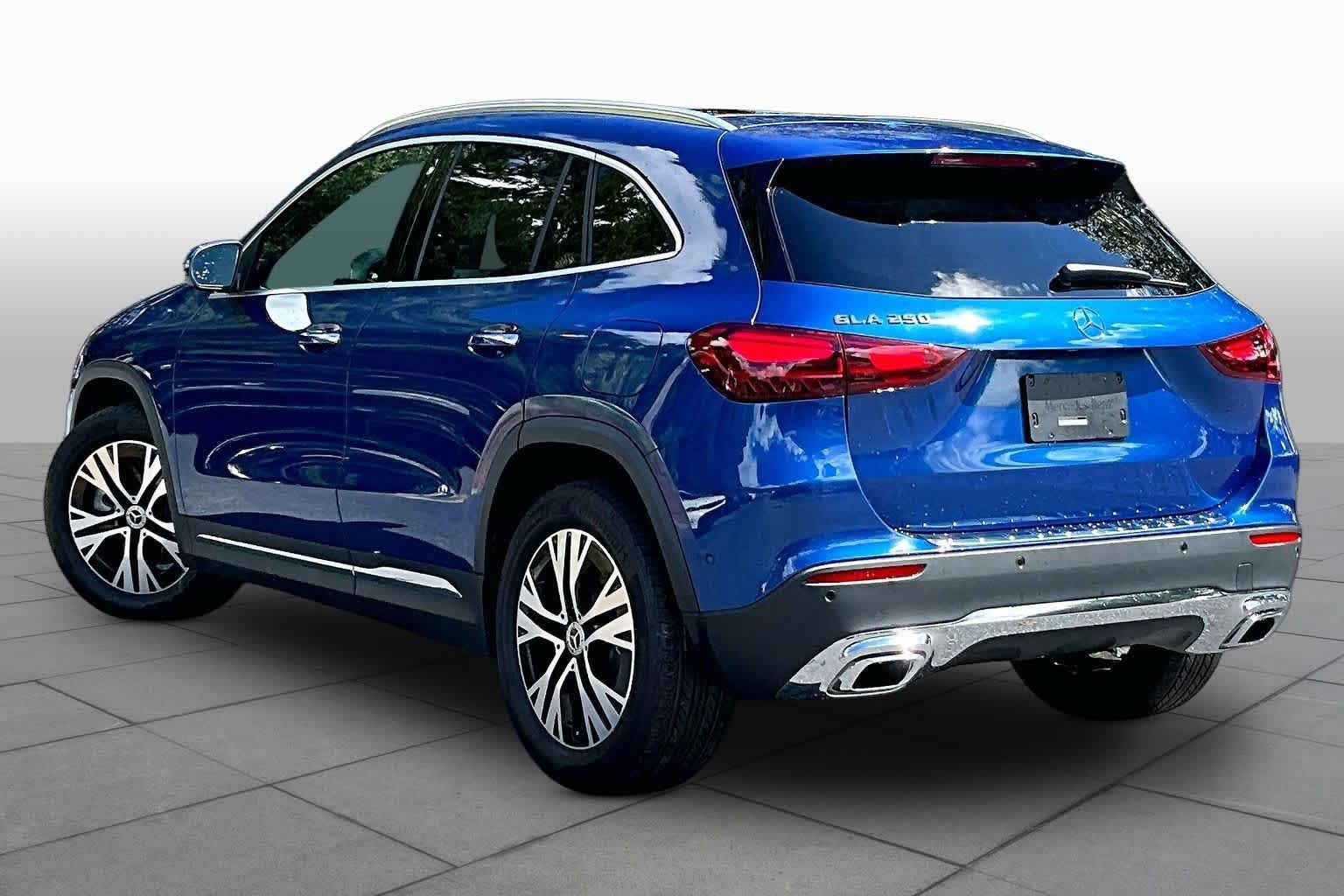 Certified 2025 Mercedes-Benz GLA 250 image 12