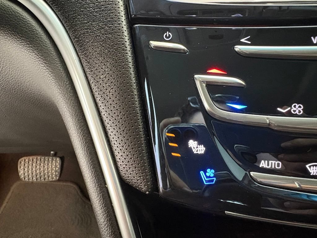 Used 2019 Cadillac XTS Luxury FWD image 13