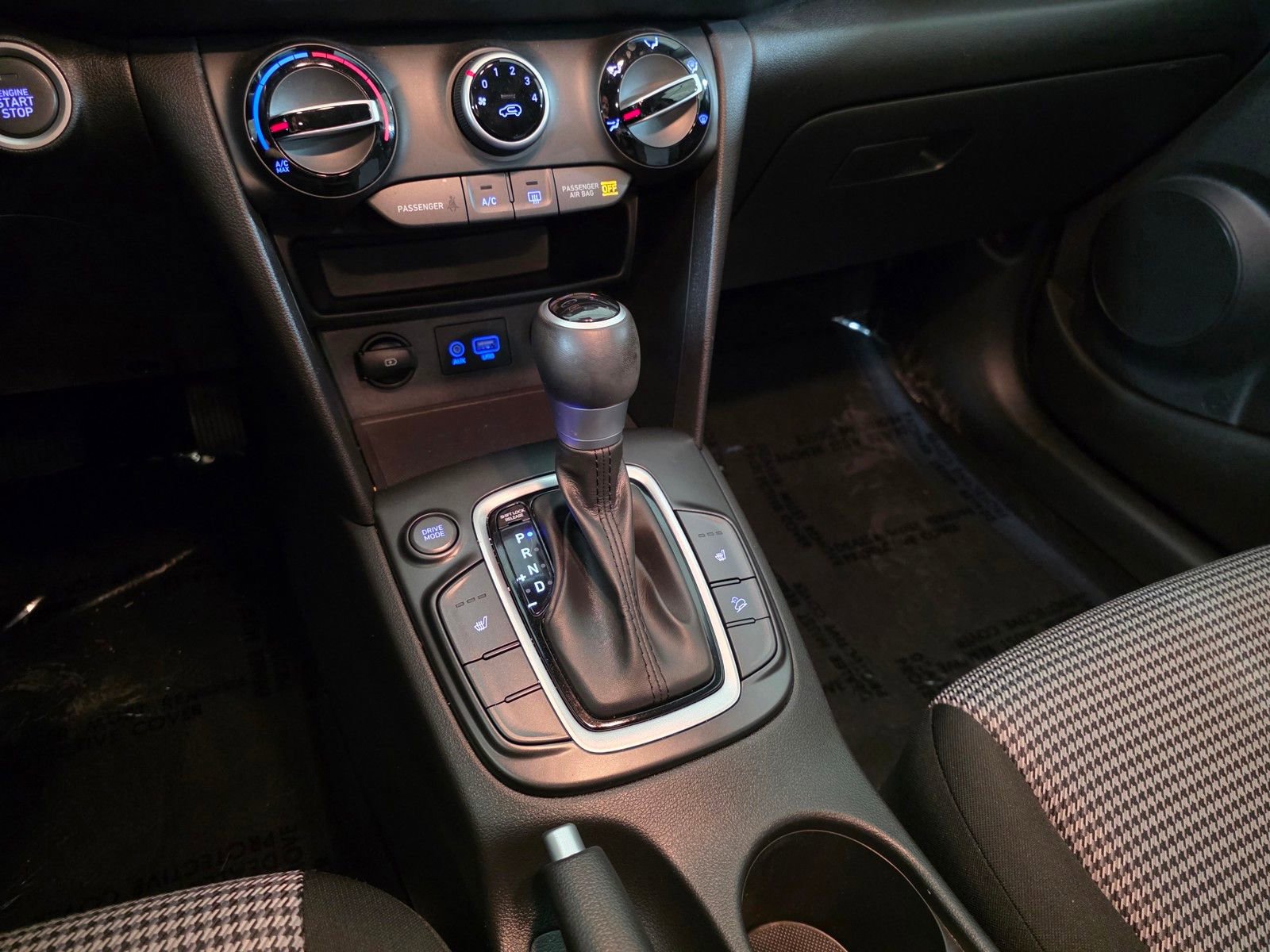 Certified 2021 Hyundai Kona SEL w/ Cargo Package image 25