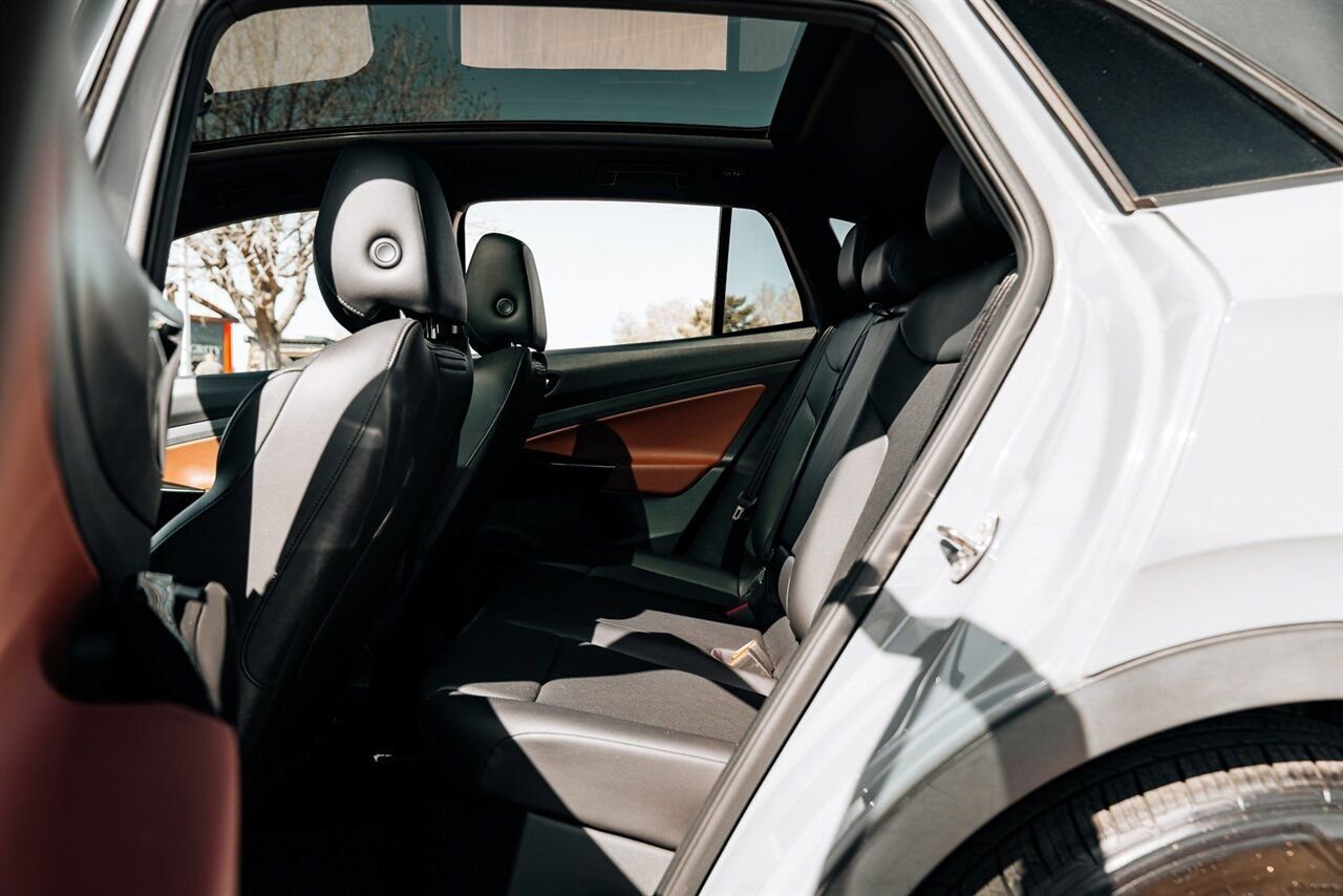 Used 2021 Volkswagen ID.4 Pro S w/ ID.4 Protection Package image 36