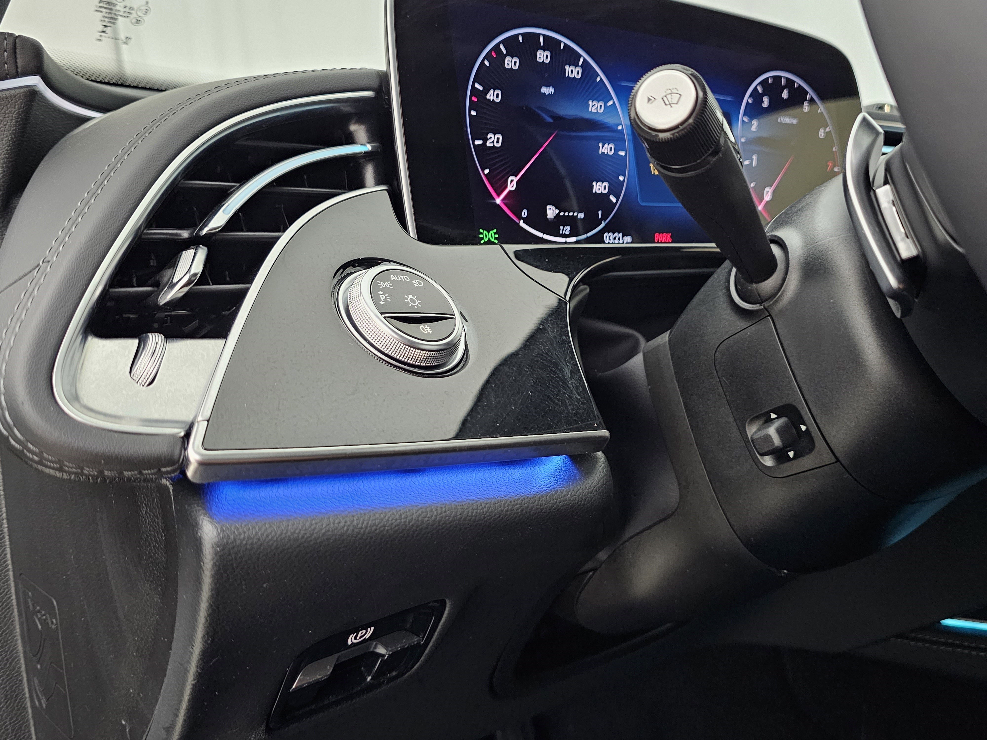 Used 2024 Mercedes-Benz E 350 4MATIC Sedan image 9