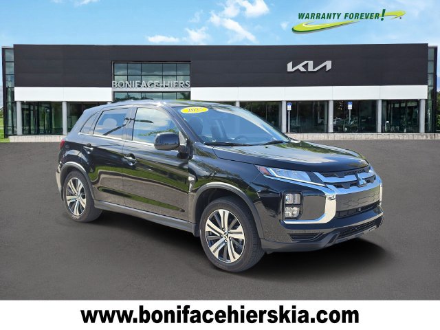 Used 2025 Mitsubishi Outlander Sport ES AWD/4WD image 1