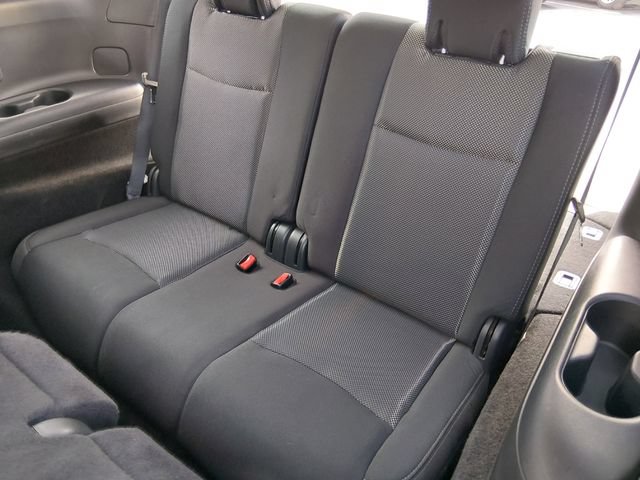 Used 2019 Nissan Pathfinder SV AWD/4WD image 14