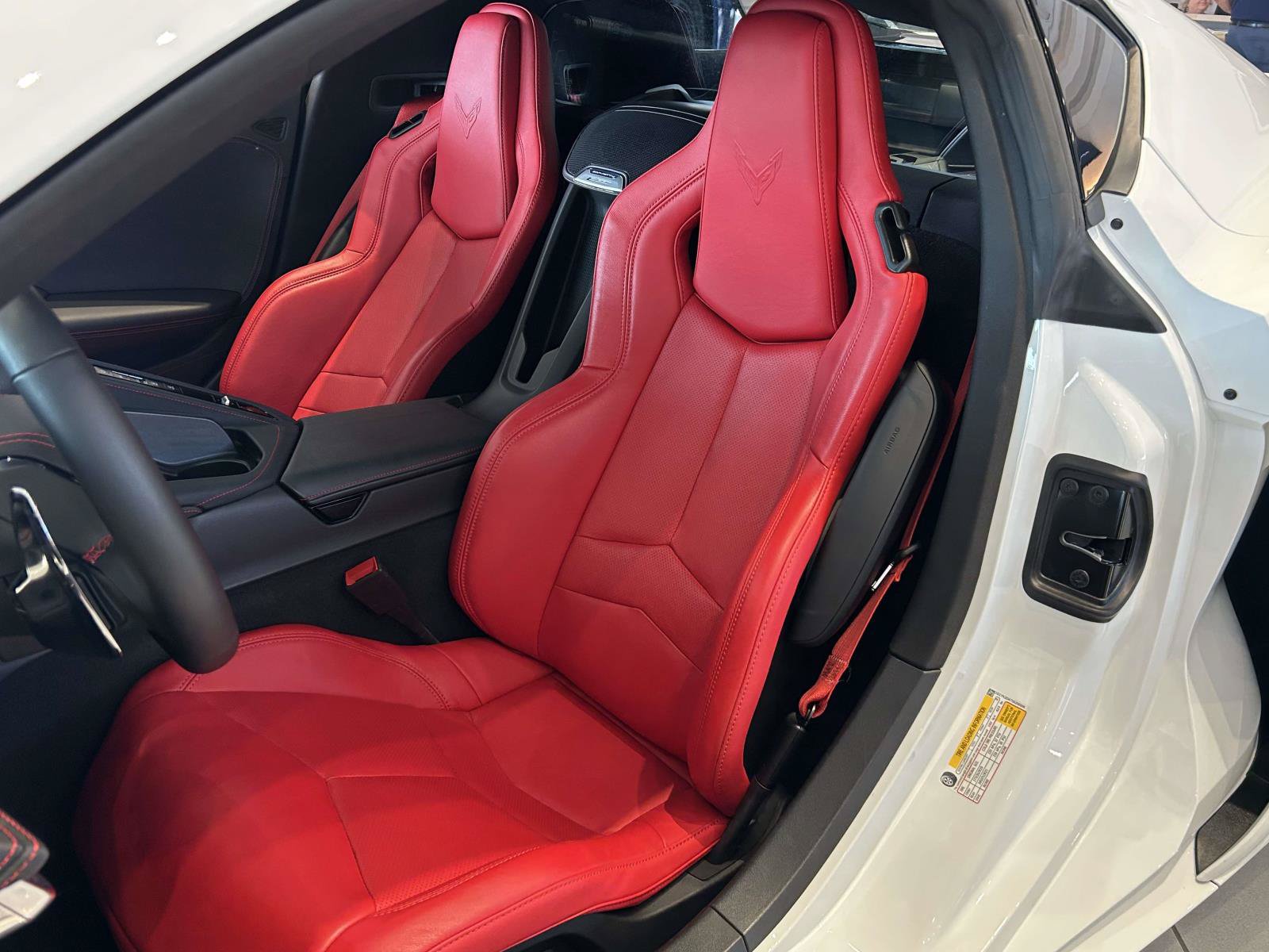 Used 2025 Chevrolet Corvette E-Ray AWD/4WD image 20
