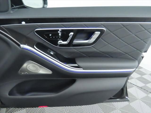 New 2026 Mercedes-Benz S 580e 4MATIC Sedan image 27
