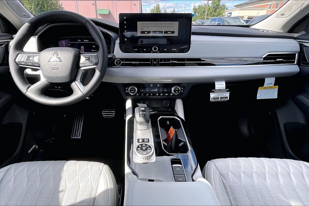 New 2026 Mitsubishi Outlander SEL AWD/4WD image 5