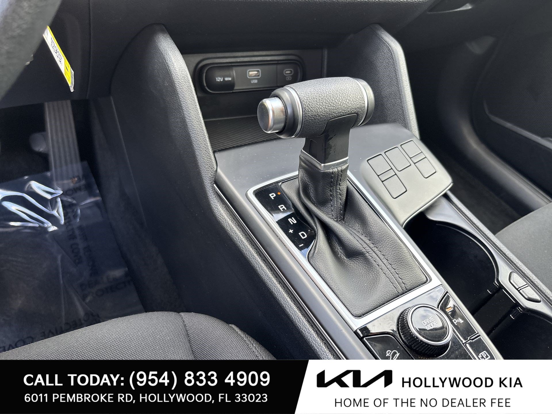 Used 2025 Kia Sportage LX FWD image 20