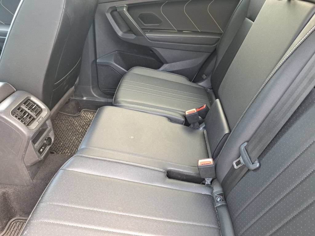 Used 2023 Volkswagen Tiguan SE FWD image 21