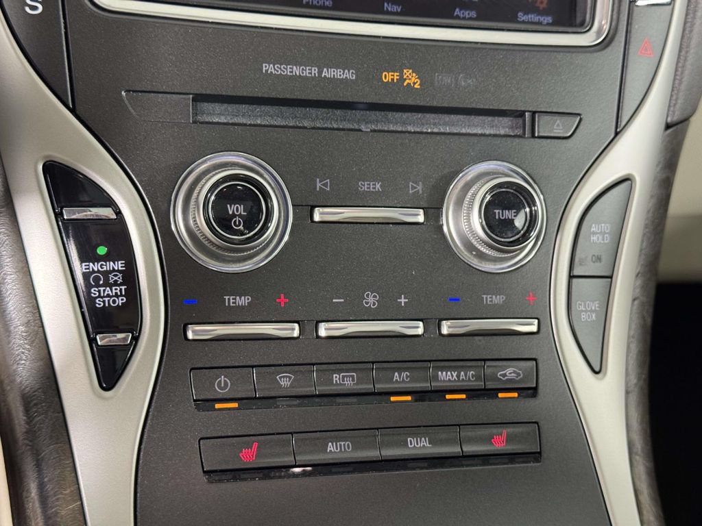 Used 2019 Lincoln Nautilus Select AWD/4WD image 28