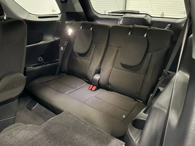 Used 2023 Ford Explorer XLT image 33