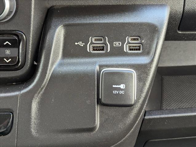 Used 2022 RAM ProMaster 2500 w/ Safety Group FWD image 28
