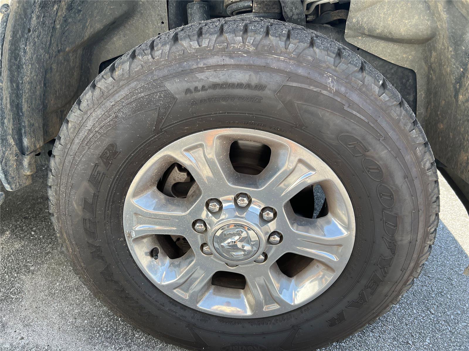 Used 2024 RAM 2500 Big Horn AWD/4WD image 9