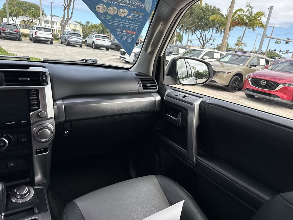 Used 2021 Toyota 4Runner SR5 Premium w/ Moonroof Package AWD/4WD image 15