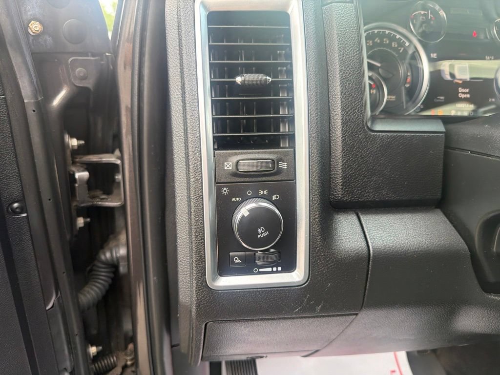 Used 2018 RAM 2500 Power Wagon w/ Luxury Group AWD/4WD image 25