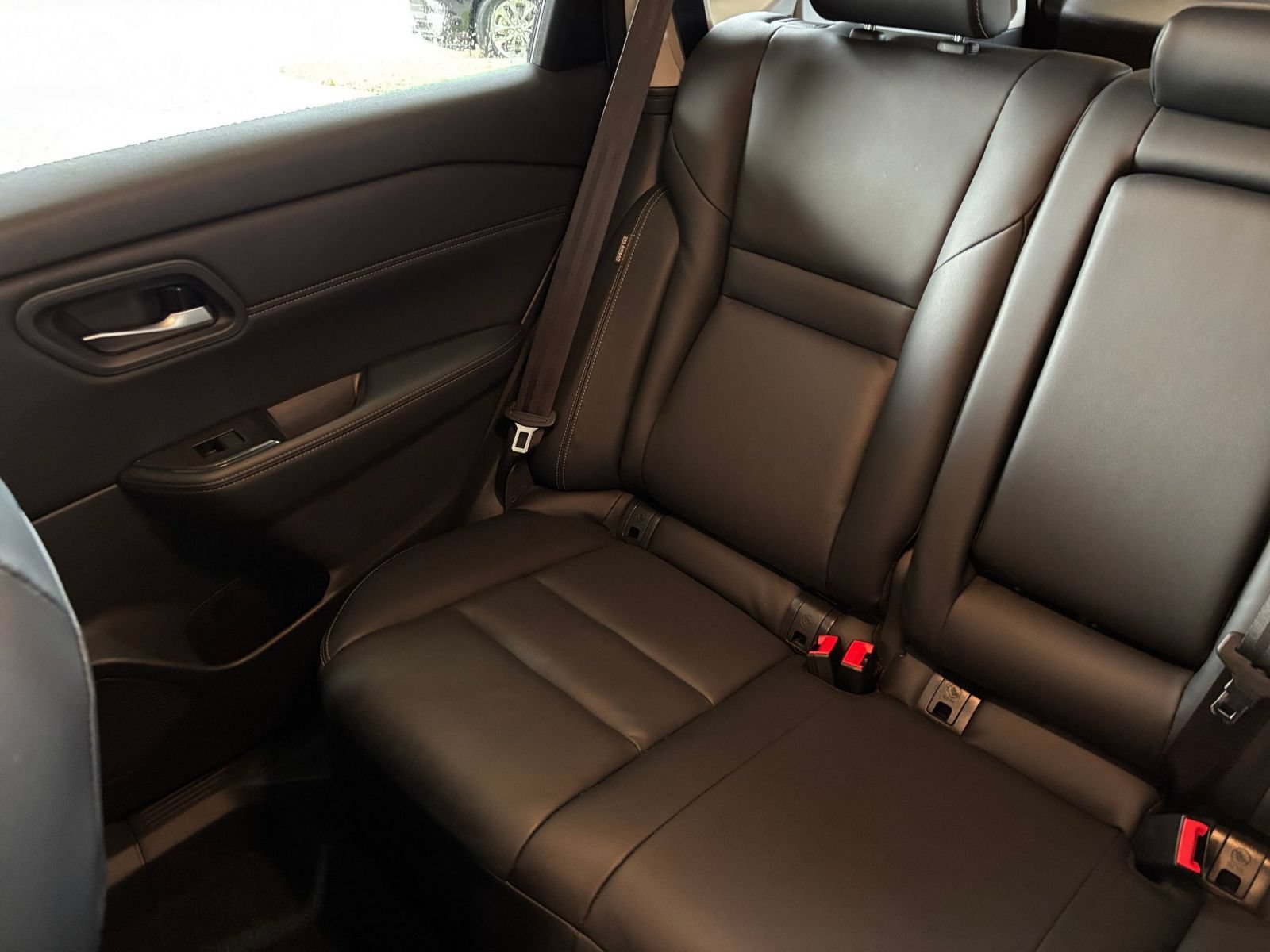 Used 2026 Nissan Rogue SL FWD image 40
