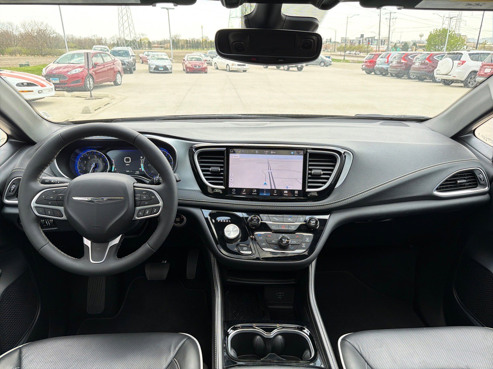 Used 2026 Chrysler Pacifica Limited image 29