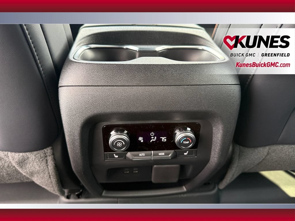 New 2026 GMC Acadia AT4 w/ Luxury Package AWD/4WD image 31
