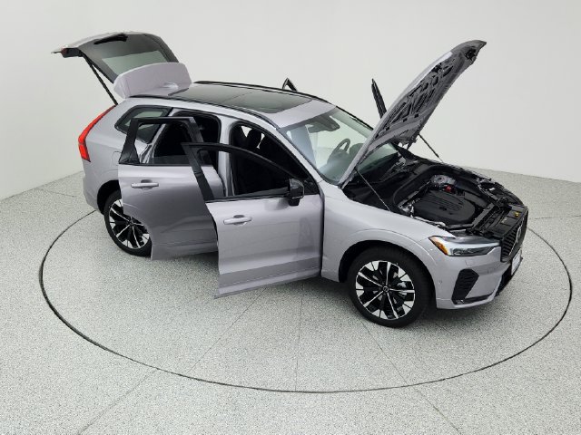 New 2026 Volvo XC60 B5 Plus w/ Climate Package AWD/4WD image 14
