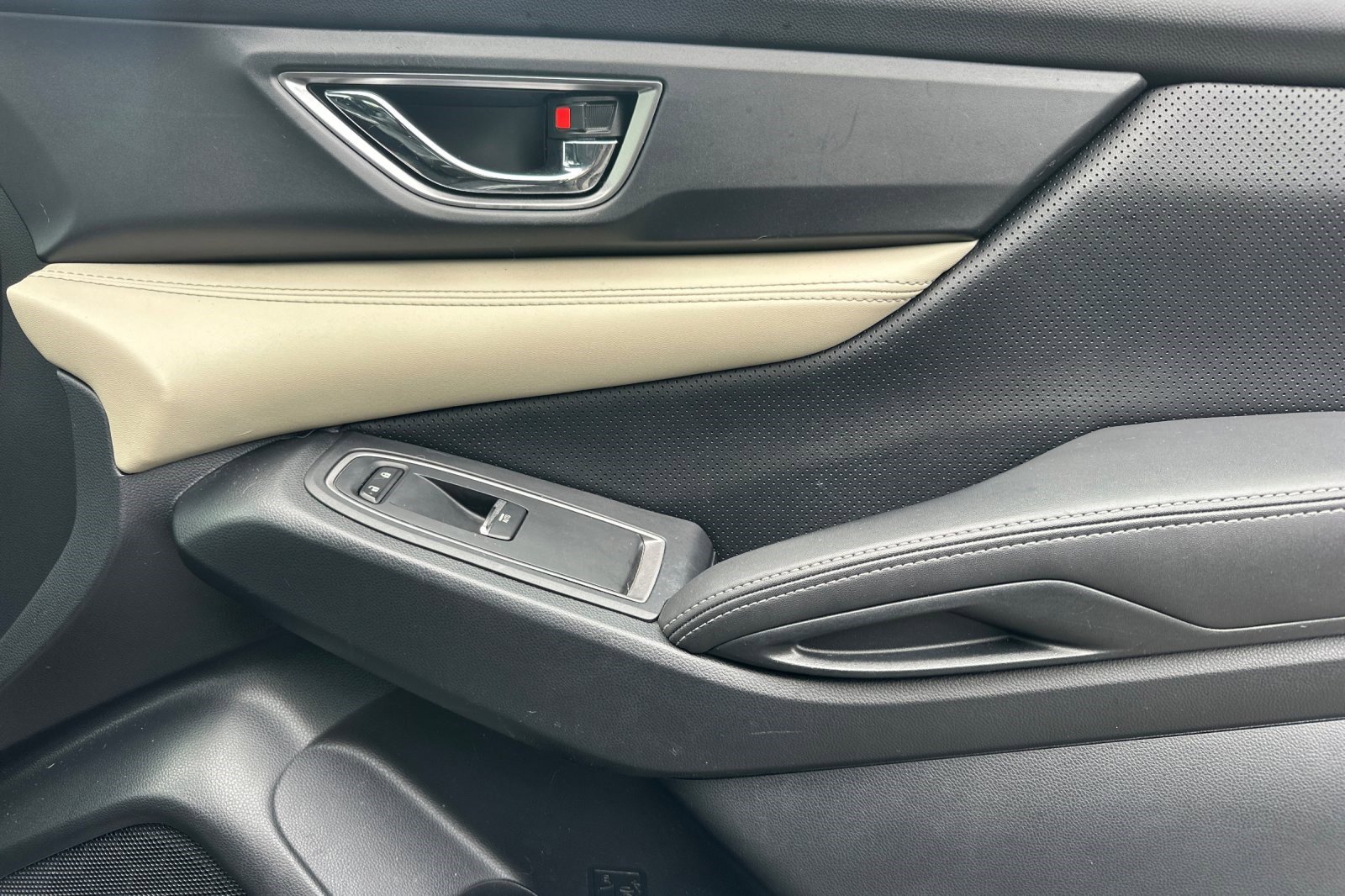 Used 2019 Subaru Ascent Limited w/ Popular Package #2 image 22