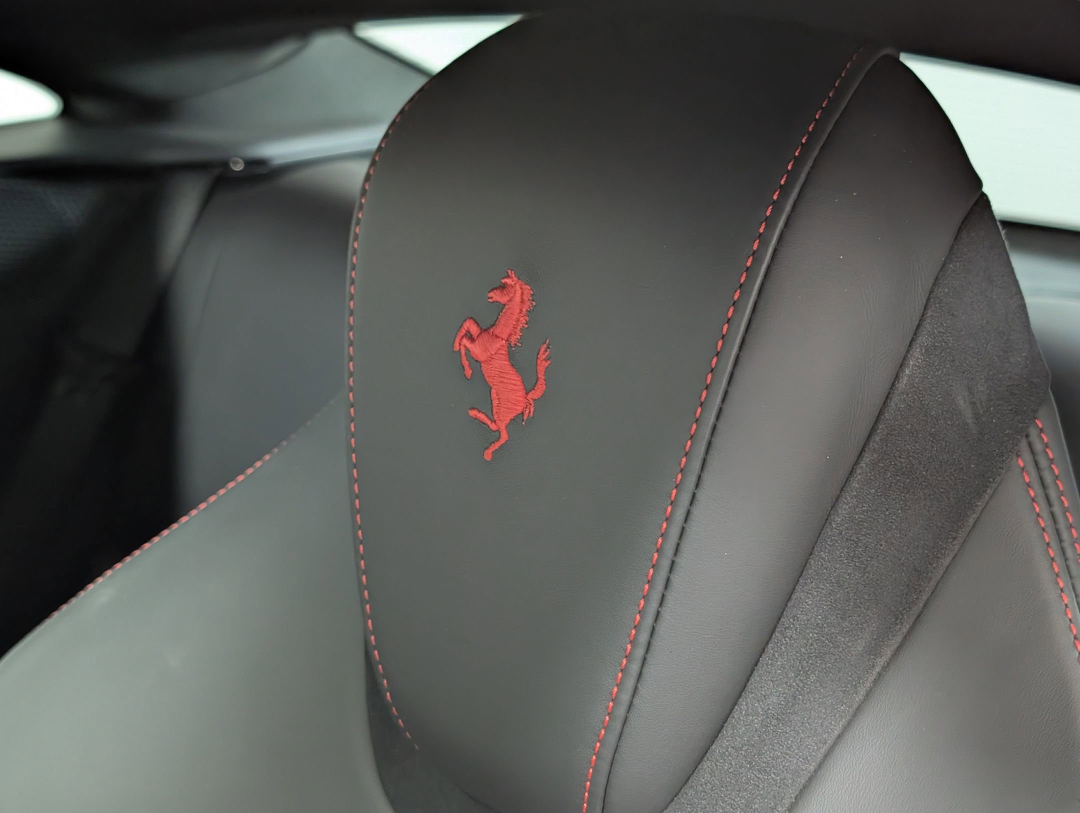 Used 2022 Ferrari Roma Coupe image 27