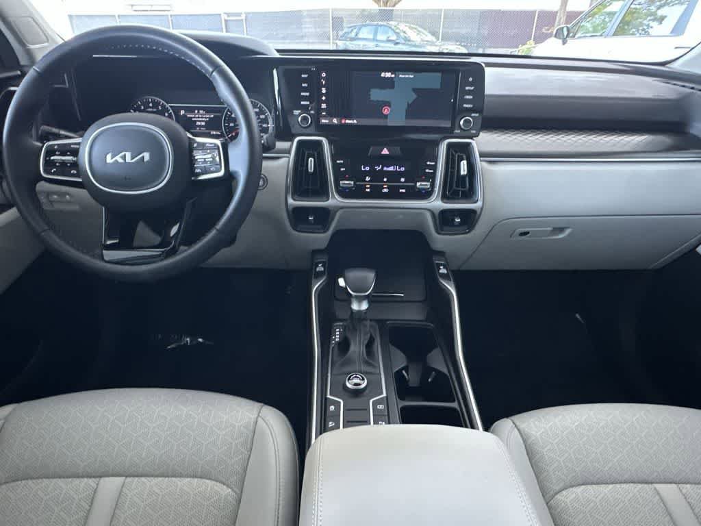 Certified 2023 Kia Sorento S FWD image 24