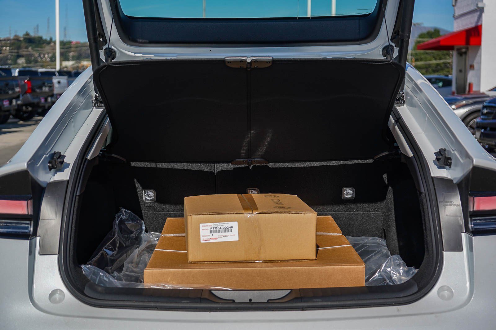 New 2026 Toyota Prius Plug-In Hybrid FWD image 13
