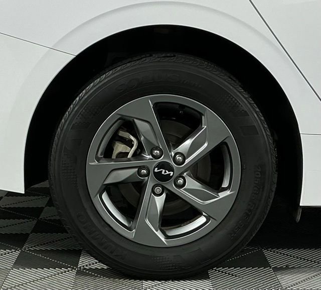 Used 2024 Kia K5 LXS FWD image 10