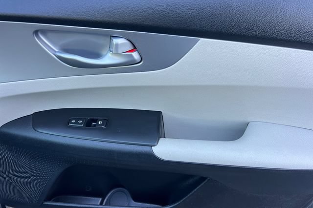 Used 2023 Kia Forte LXS FWD image 18