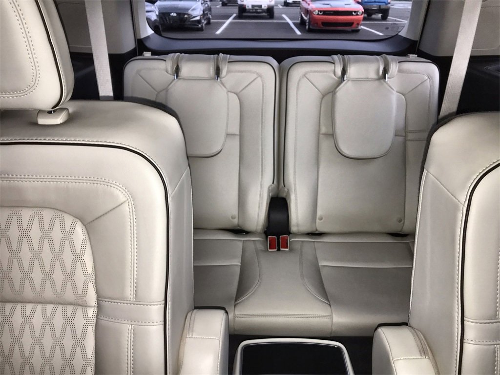 Used 2023 Lincoln Aviator Black Label w/ Jet Package image 24